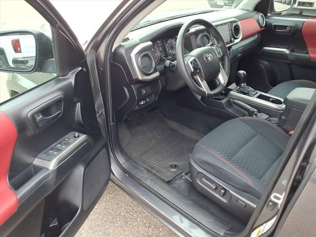 Used 2021 Toyota Tacoma SR5 image 10