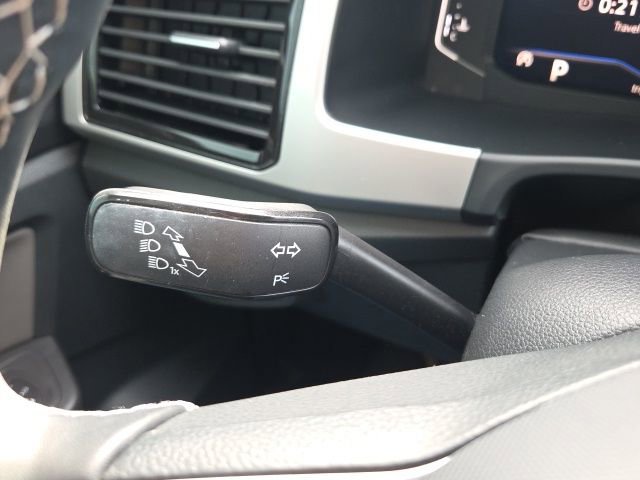 Used 2022 Volkswagen Atlas SE image 46