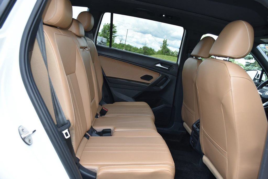 Used 2022 Volkswagen Tiguan SE AWD/4WD image 27