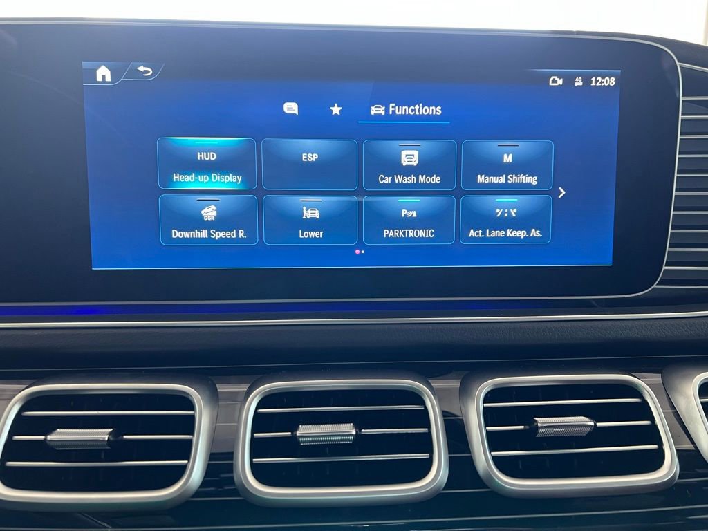 New 2026 Mercedes-Benz GLS 580 4MATIC image 16