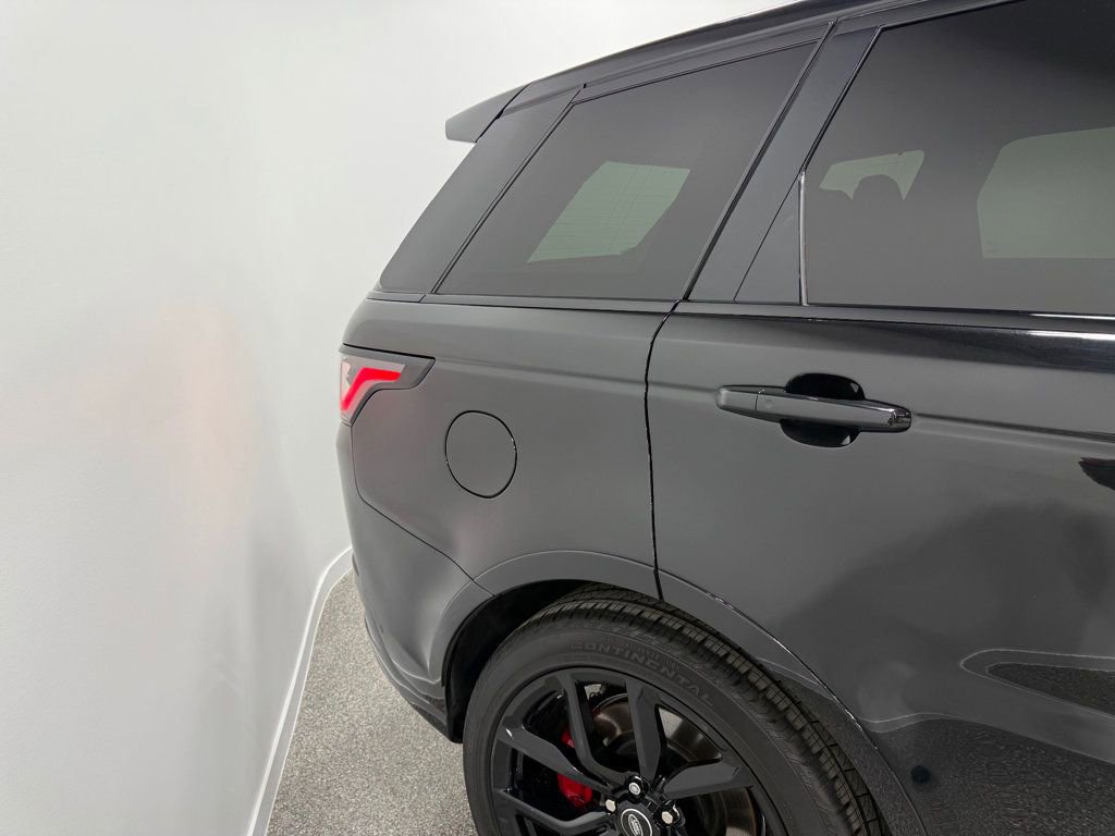 Used 2022 Land Rover Range Rover Sport SVR image 8