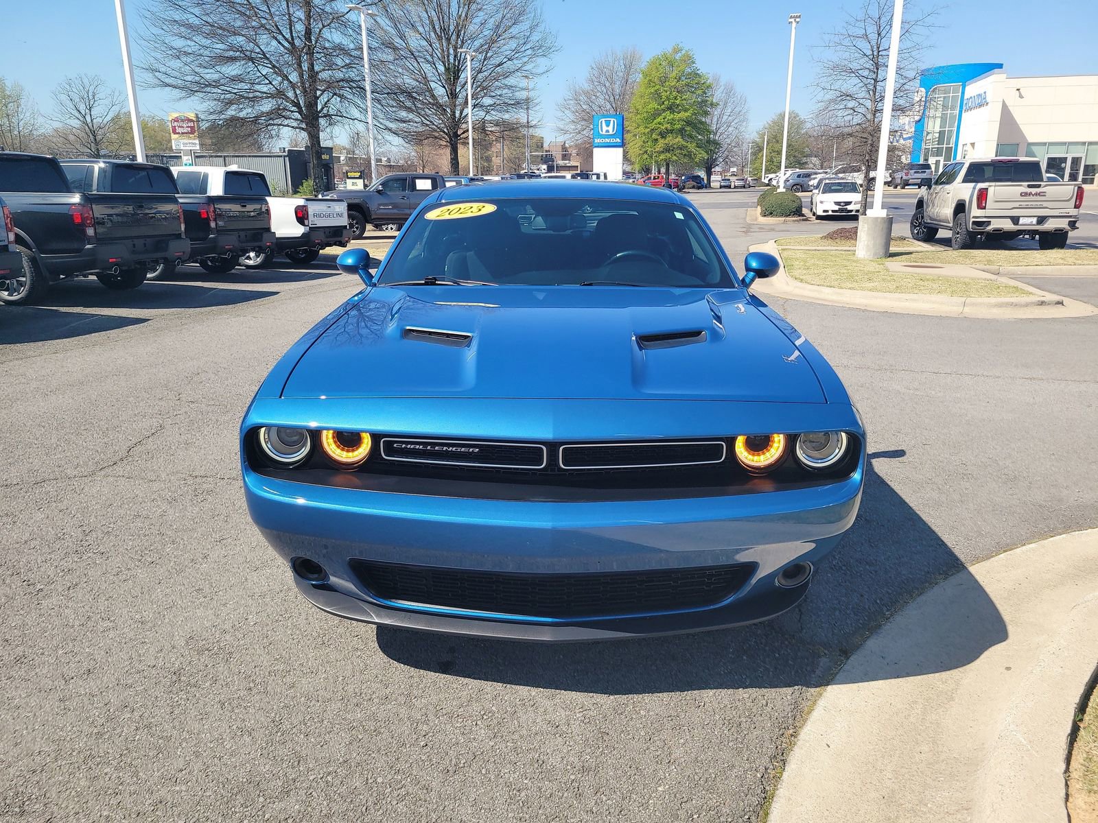 Used 2023 Dodge Challenger SXT AWD/4WD image 8