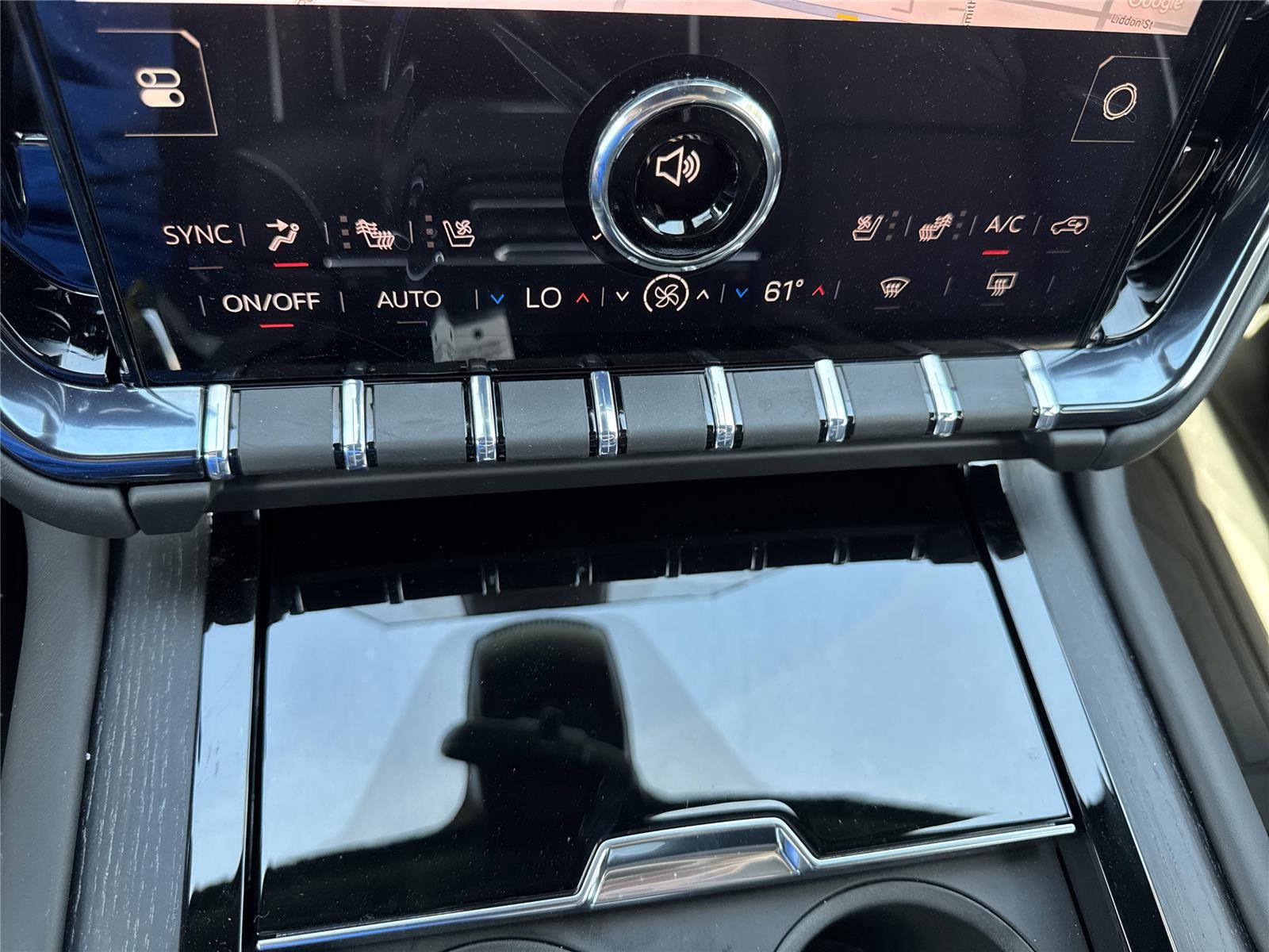 New 2026 GMC Yukon AT4 Ultimate w/ LPO, Floor Liner Package AWD/4WD image 21