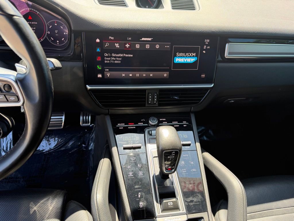 Used 2022 Porsche Cayenne S Platinum image 21