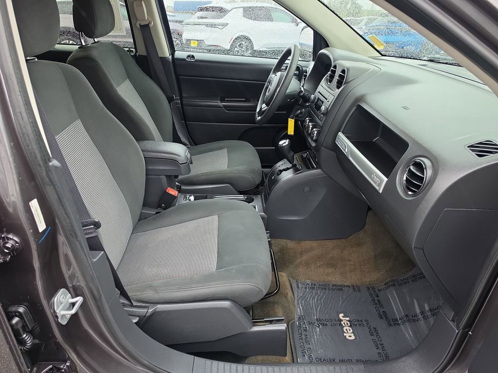 Used 2017 Jeep Compass Sport w/ Power Value Group AWD/4WD image 26