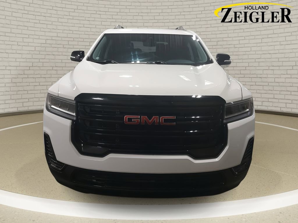 Used 2023 GMC Acadia SLE w/ Driver Convenience Package image 2