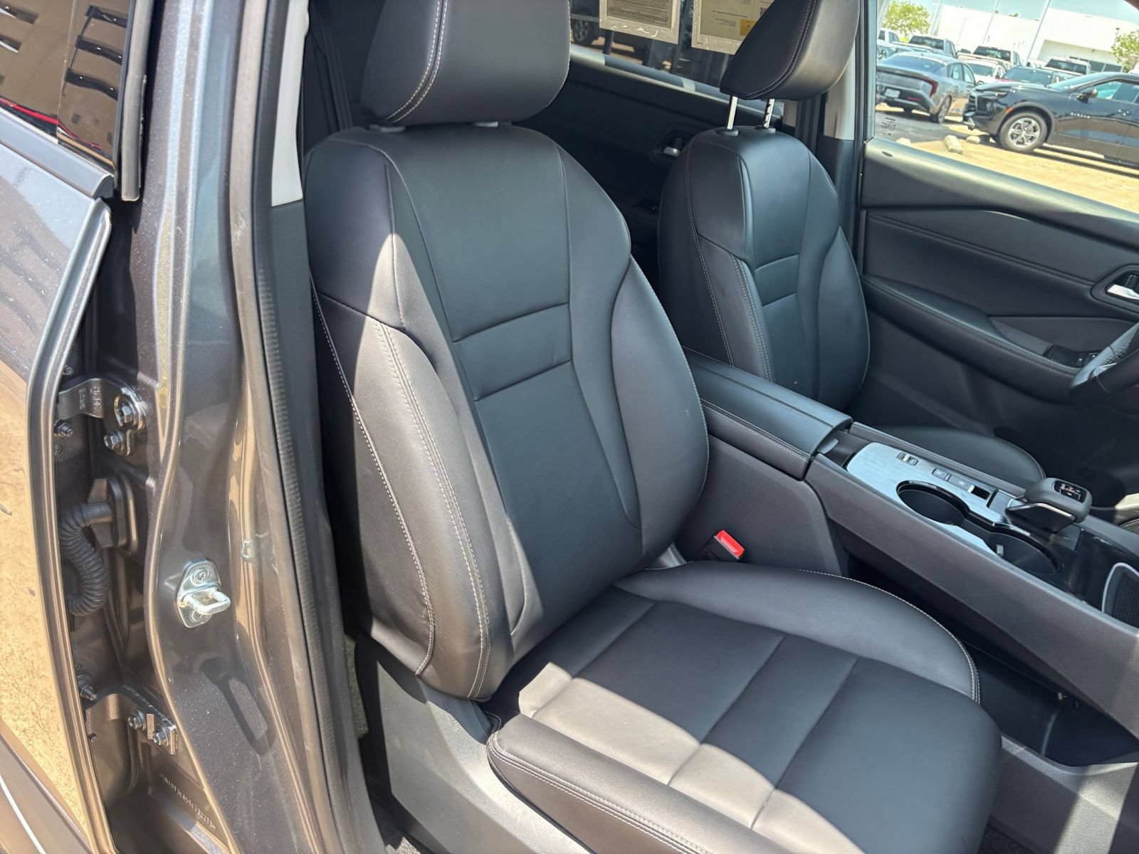 Used 2026 Nissan Rogue SL FWD image 39