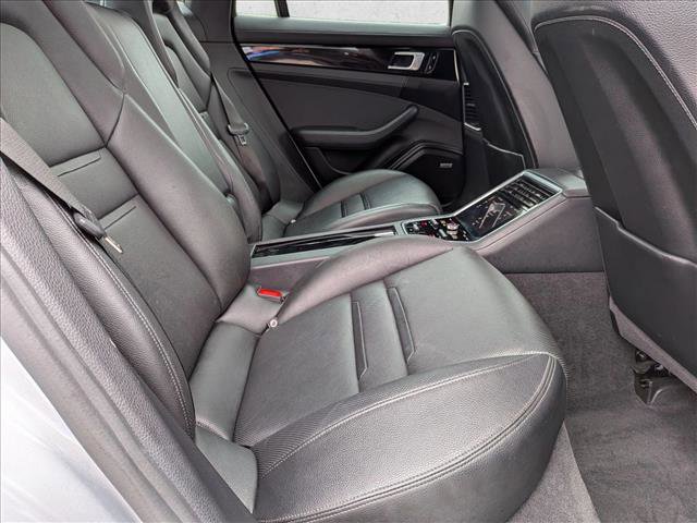 Used 2018 Porsche Panamera image 21