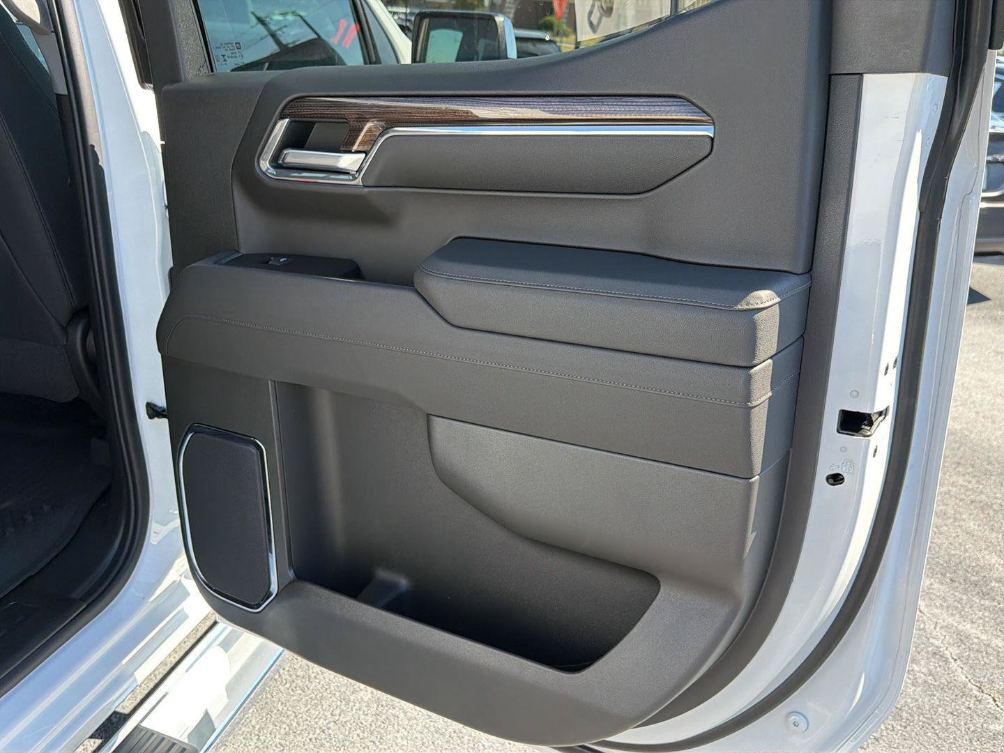 New 2026 Chevrolet Silverado 1500 LT AWD/4WD image 15