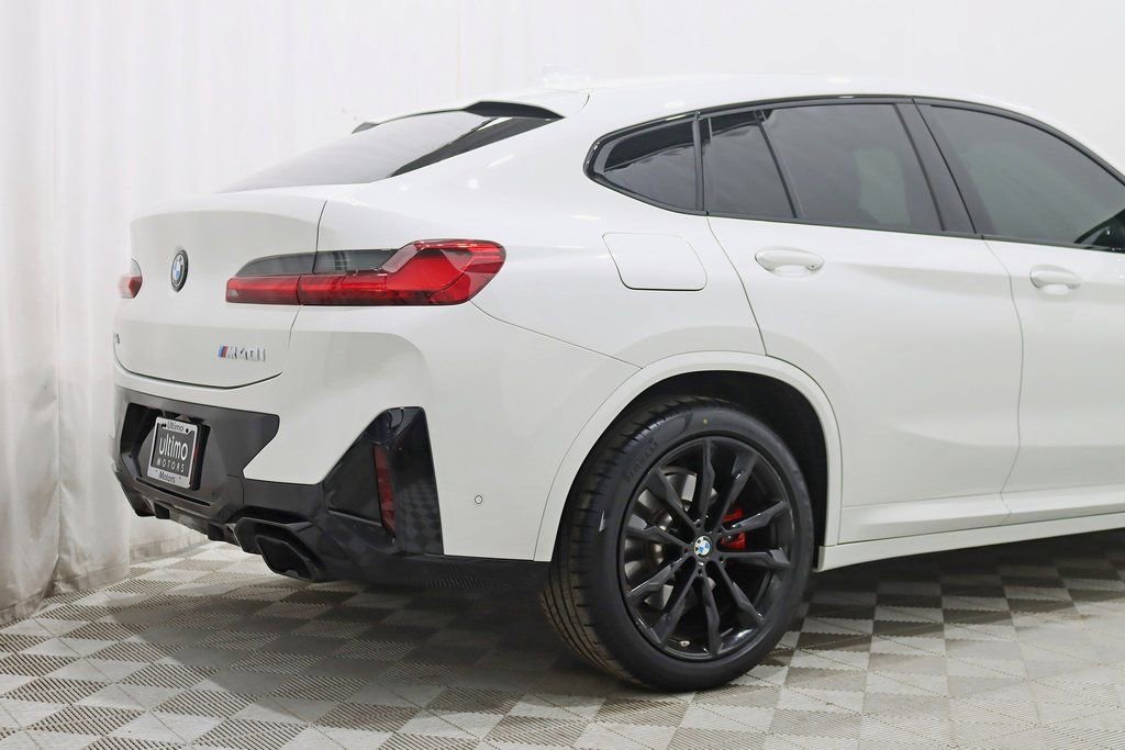 Used 2024 BMW X4 M40i w/ Premium Package image 9
