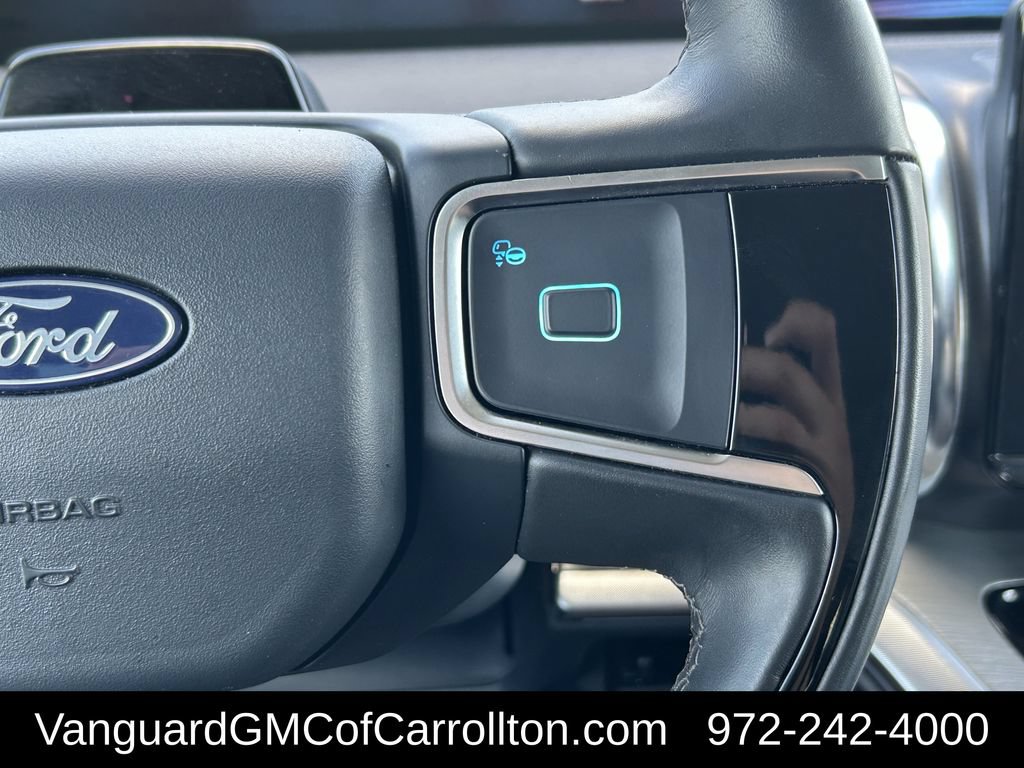 Used 2025 Ford Expedition Max Platinum AWD/4WD image 17