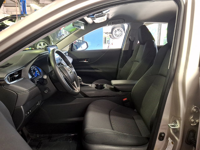 Certified 2024 Toyota Venza LE AWD/4WD image 9