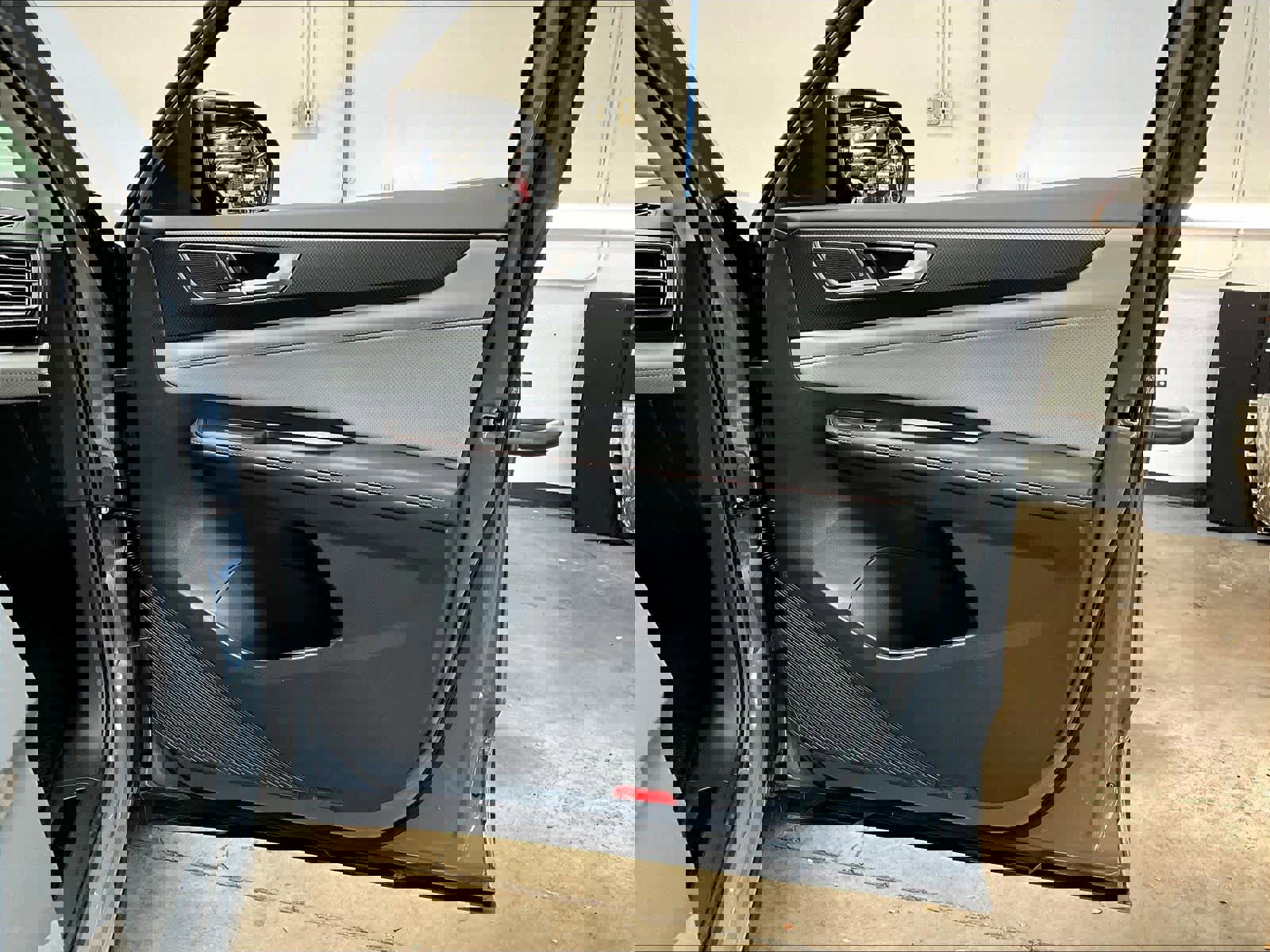 New 2026 Volkswagen Atlas Peak Edition image 30