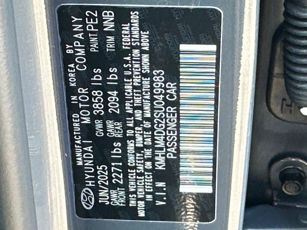 New 2025 Hyundai Elantra Sport image 34