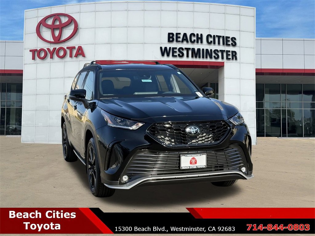 New 2026 Toyota Highlander XSE image 3