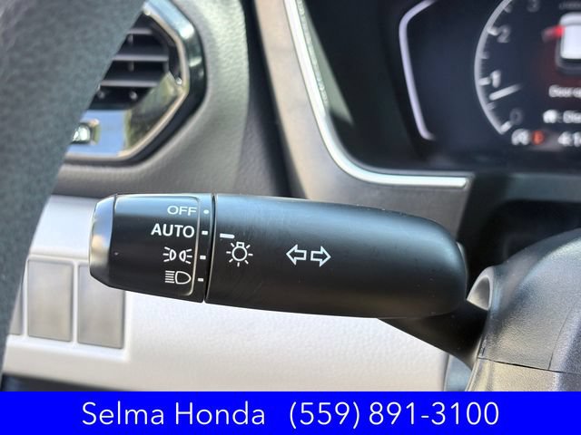 Used 2023 Honda Pilot LX image 16