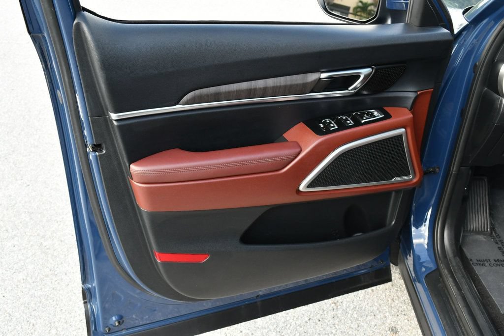 Used 2023 Kia Telluride EX FWD image 39