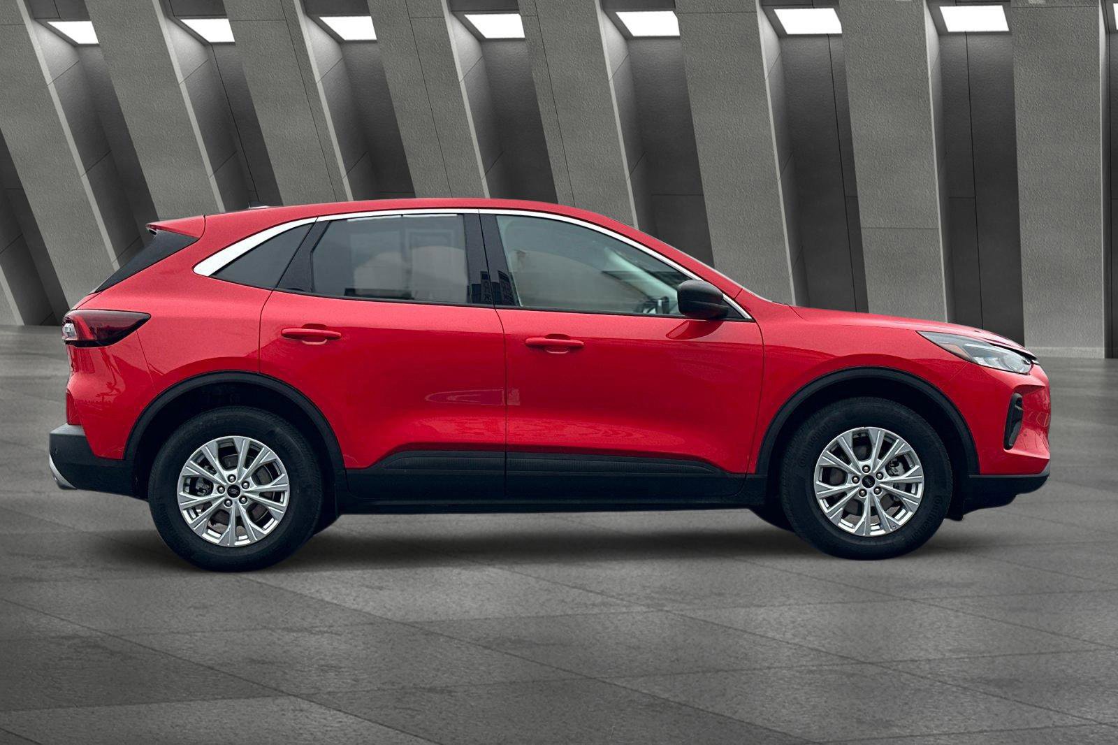 Used 2024 Ford Escape Active w/ Tech Pack #1 image 3