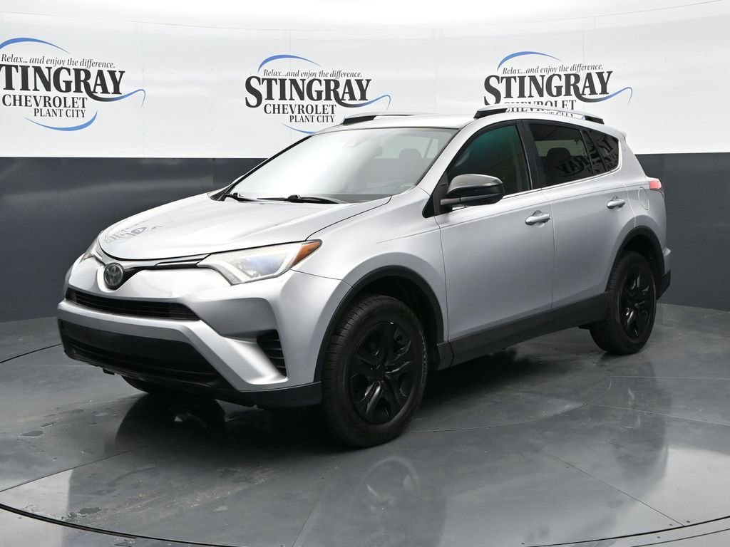 Used 2017 Toyota RAV4 LE image 3