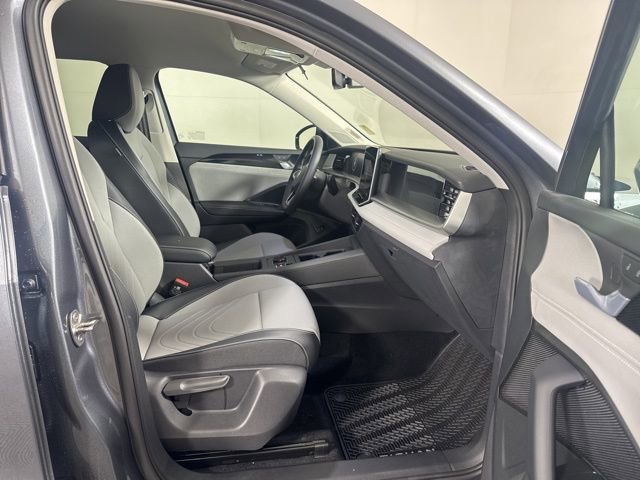 New 2026 Volkswagen Tiguan SE AWD/4WD image 3