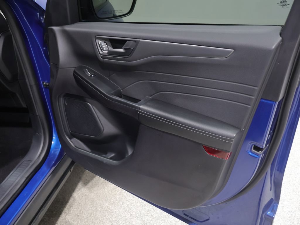 Used 2023 Ford Escape Active w/ Tech Pack #1 AWD/4WD image 24