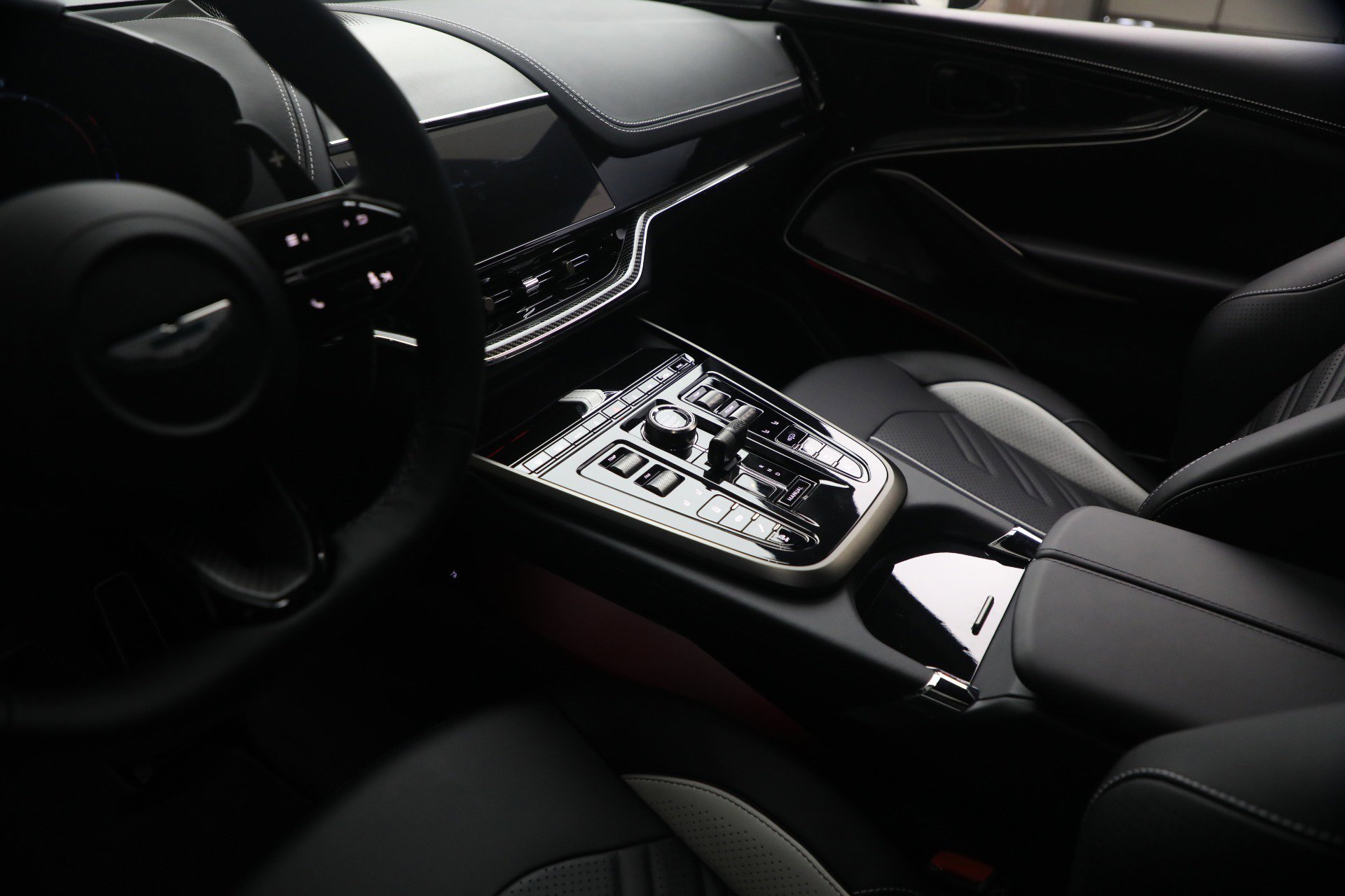 New 2026 Aston Martin DBX 707 AWD/4WD image 35