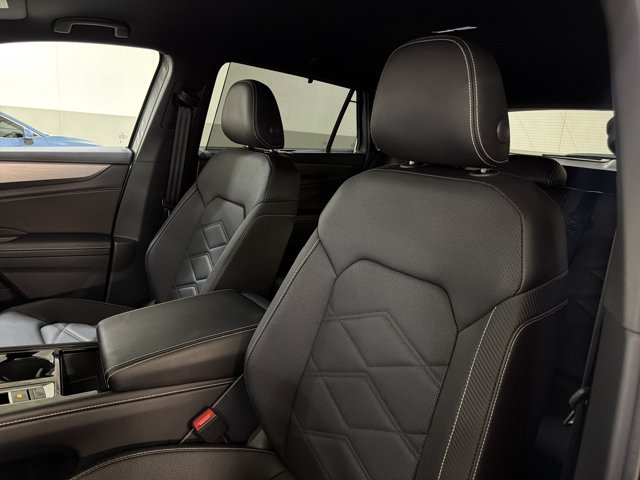 Certified 2026 Volkswagen Atlas Cross Sport SE AWD/4WD image 14