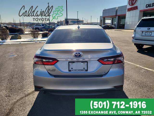 Used 2022 Toyota Camry LE image 6