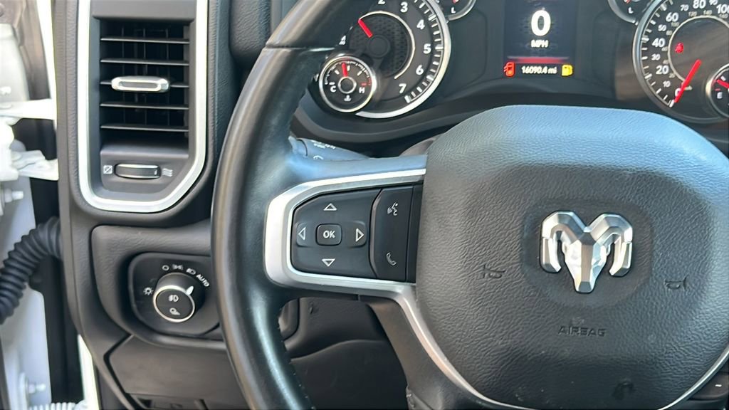 Used 2024 RAM 2500 Big Horn w/ Sport Appearance Package image 26