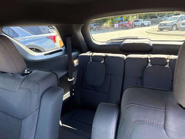 New 2027 Ford Explorer Active RWD image 19