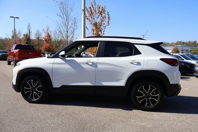 Used 2024 Chevrolet TrailBlazer ACTIV w/ Driver Confidence Package image 5