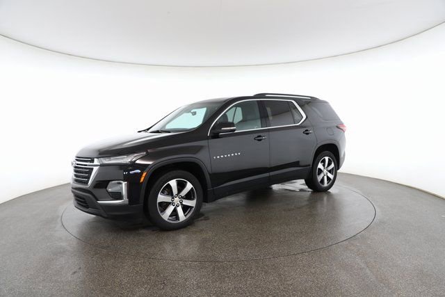 Used 2024 Chevrolet Traverse Limited LT image 3