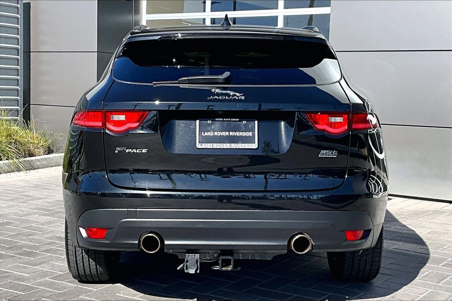 Used 2018 Jaguar F-PACE Premium image 4