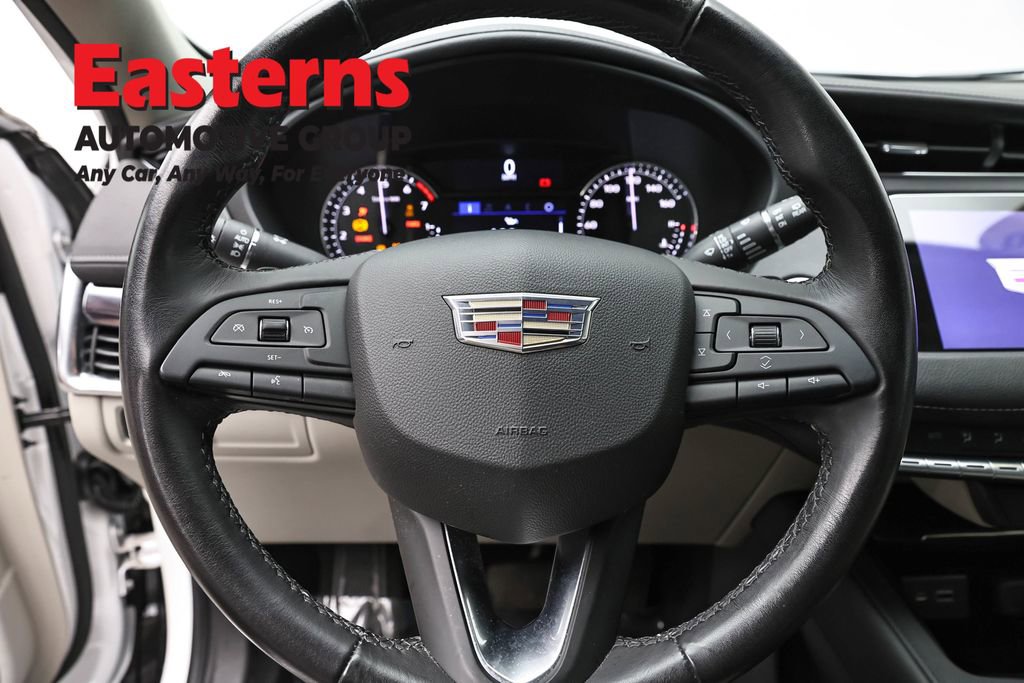 Used 2019 Cadillac XT4 Luxury AWD/4WD image 10
