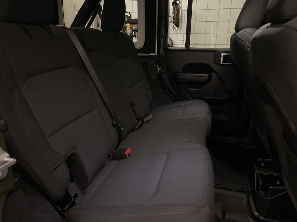 Used 2021 Jeep Wrangler Unlimited Sport AWD/4WD image 19