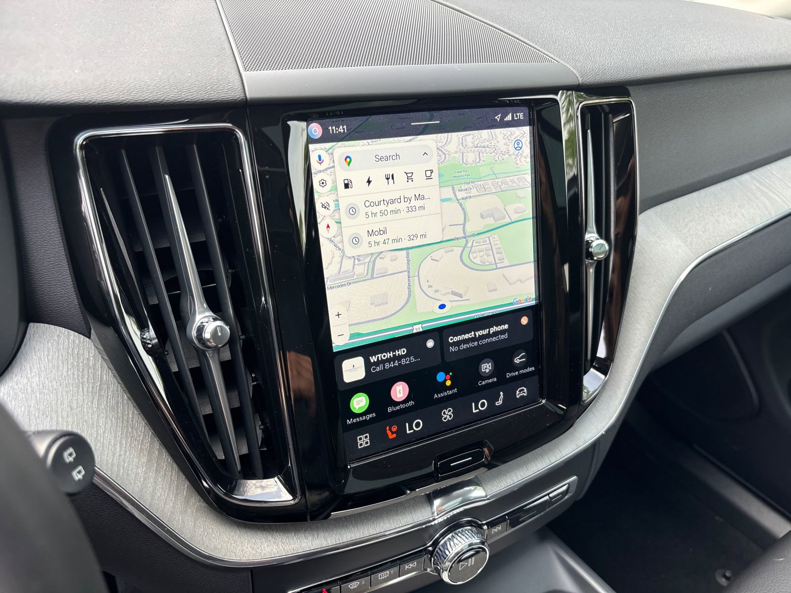 Used 2025 Volvo XC60 T8 Plus w/ Protection Package Premier AWD/4WD image 19
