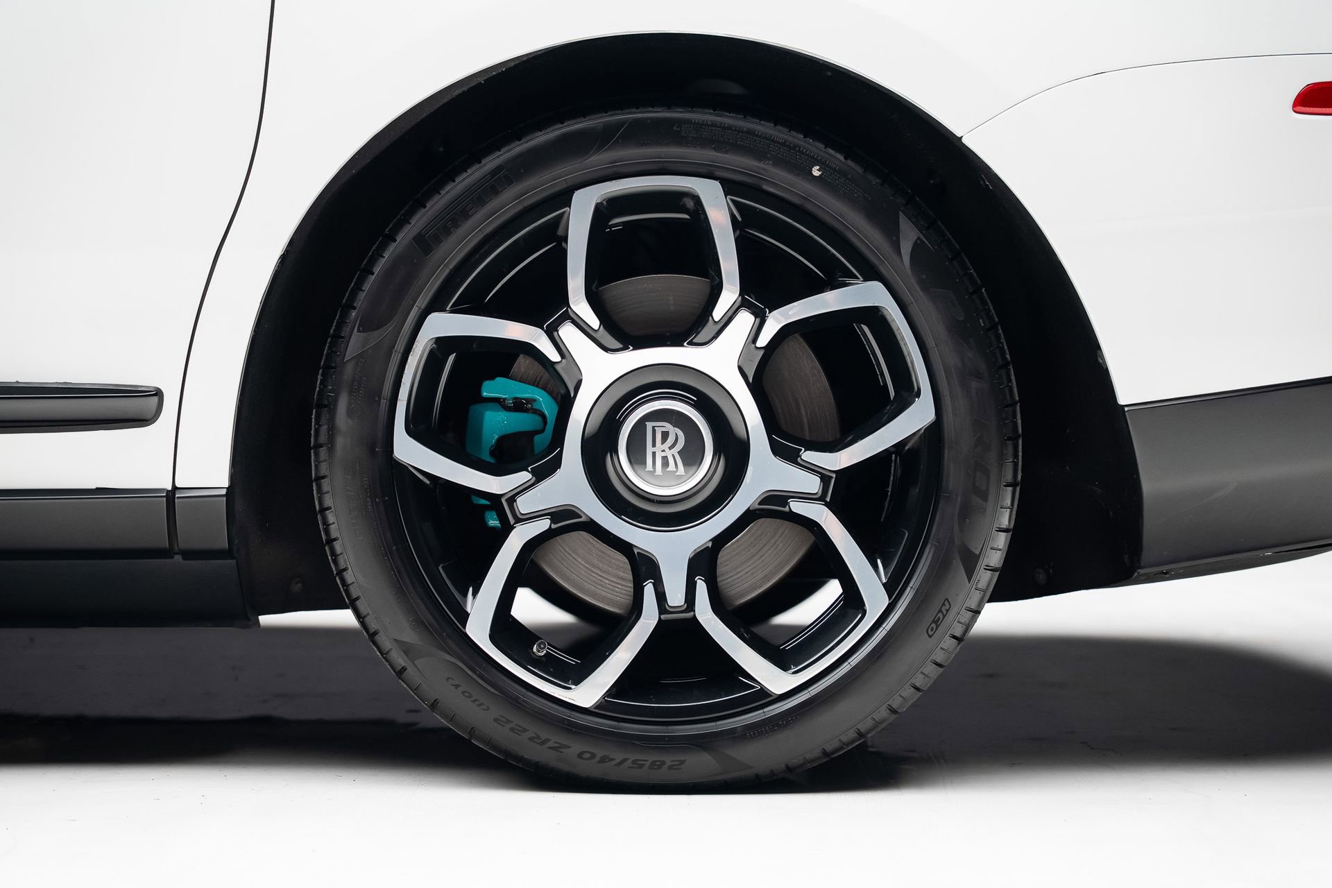 Used 2019 Rolls-Royce Cullinan AWD/4WD image 22