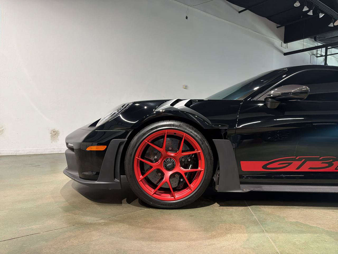 Used 2025 Porsche 911 GT3 RS RWD image 3