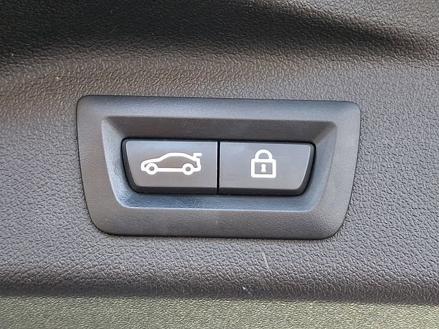 Used 2019 BMW X7 xDrive40i w/ Cold Weather Package image 32