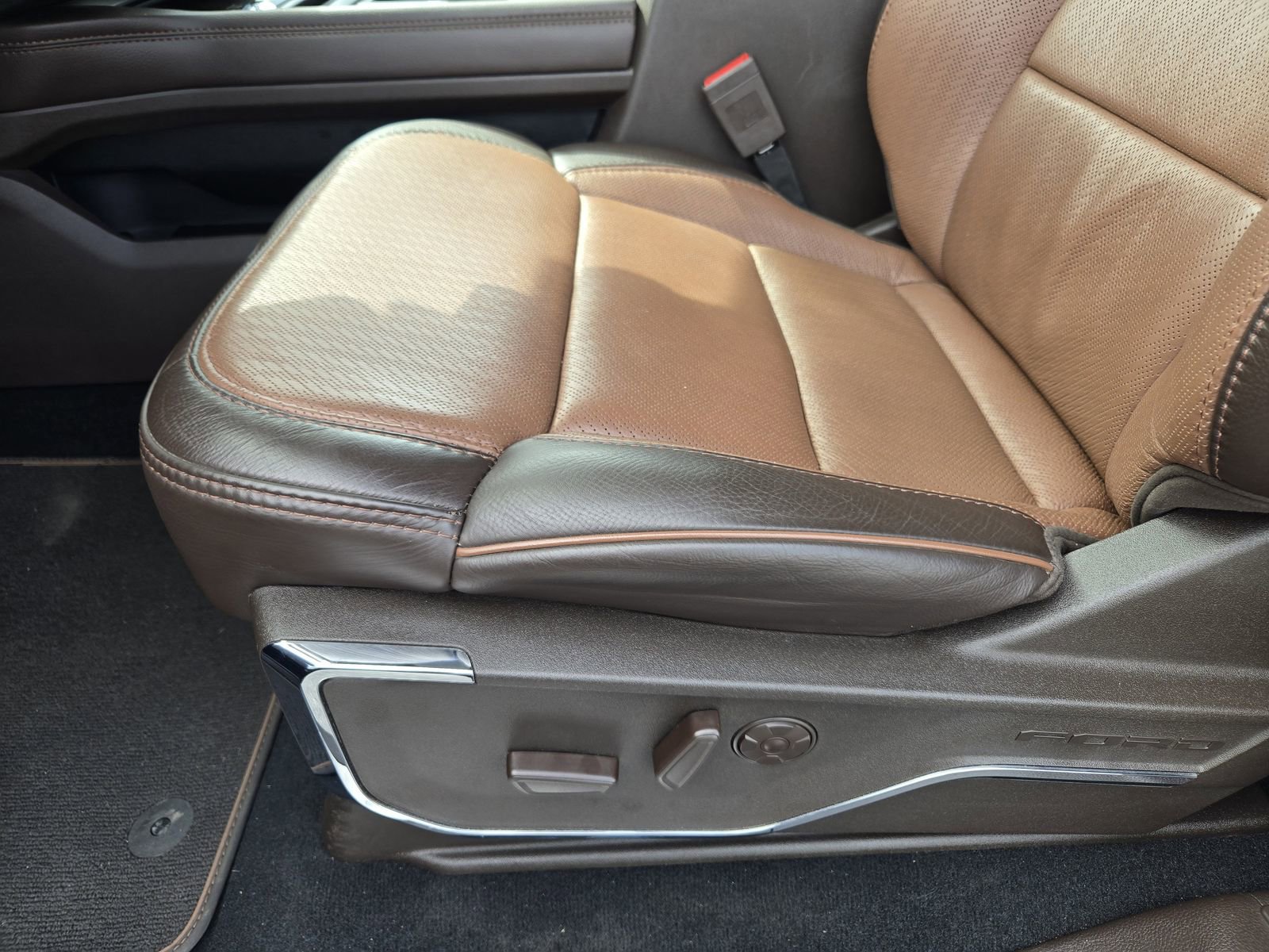 Used 2024 Ford F350 King Ranch w/ Chrome Package image 22