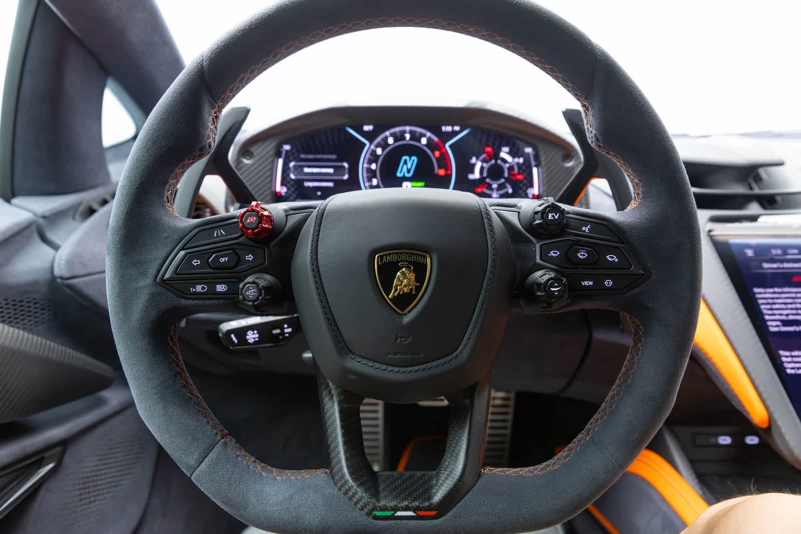 Used 2024 Lamborghini Revuelto AWD/4WD image 11