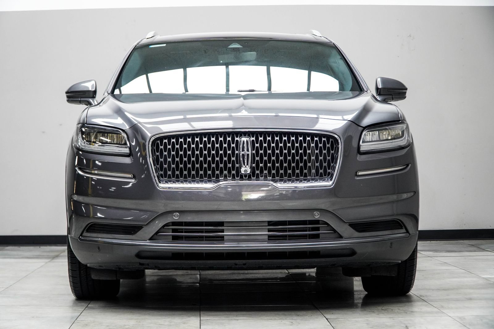 Used 2021 Lincoln Nautilus Reserve w/ Equipment Group 201A FWD image 9