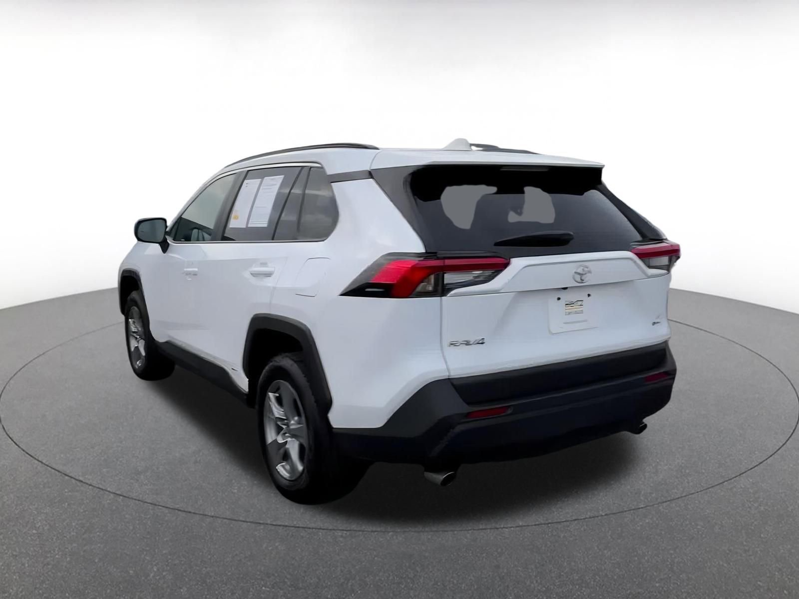 Used 2025 Toyota RAV4 LE image 10