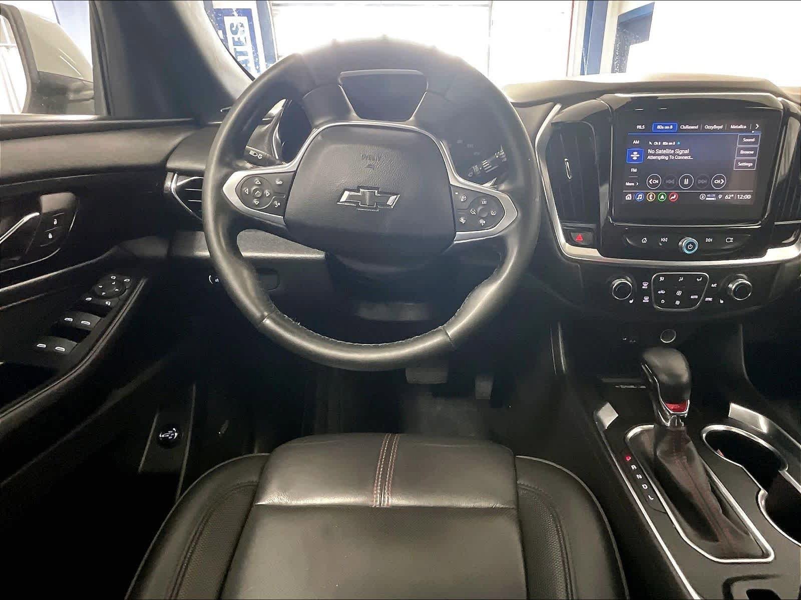 Used 2023 Chevrolet Traverse RS AWD/4WD image 17