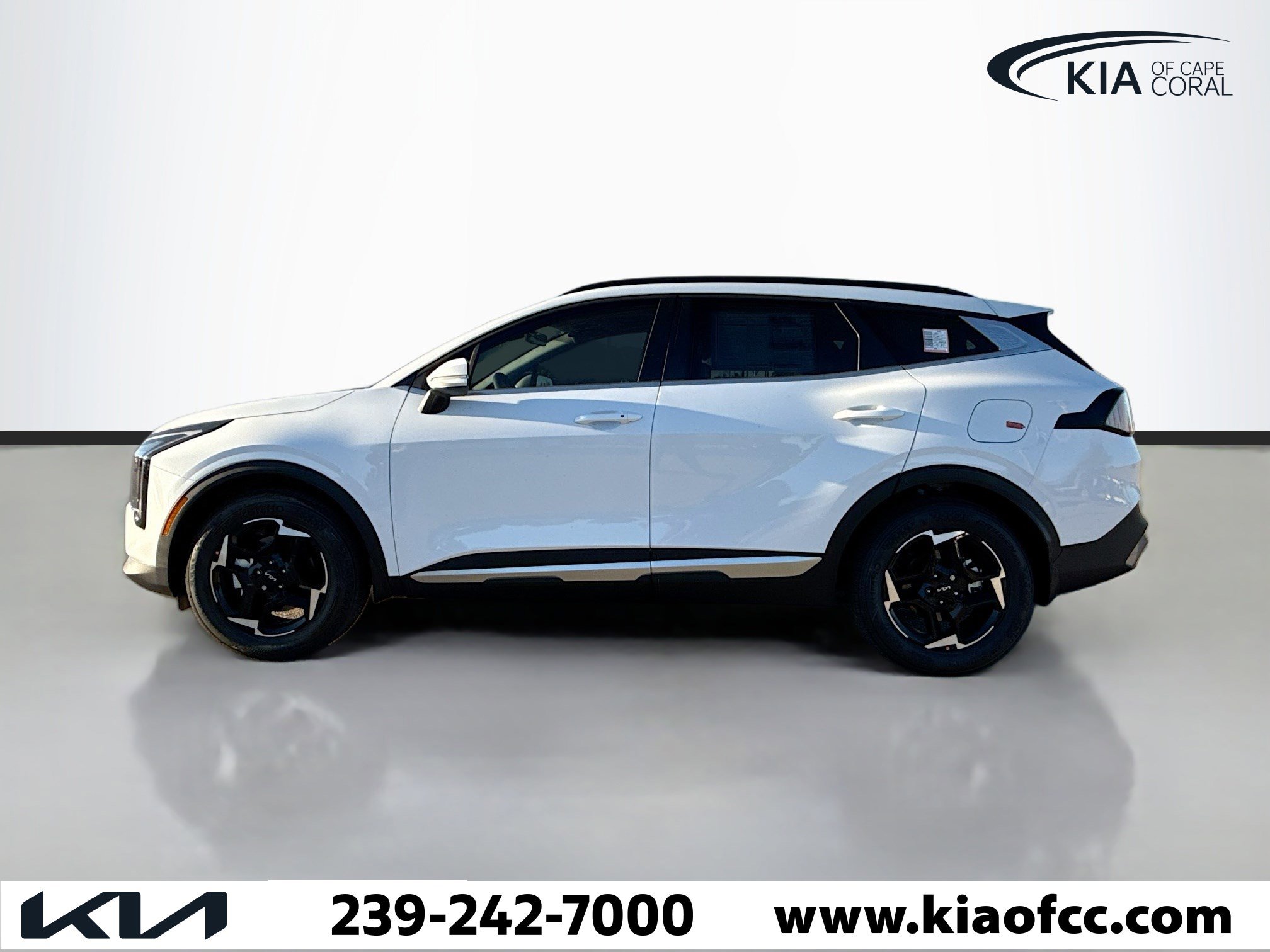 New 2026 Kia Sportage EX image 2