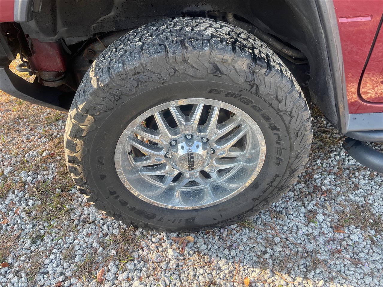 Used 2003 HUMMER H2 w/ Preferred Equipment Group image 39