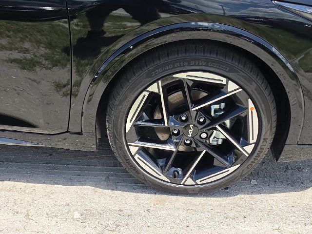 New 2026 Kia K4 GT-Line w/ GT-Line Premium Package FWD image 5