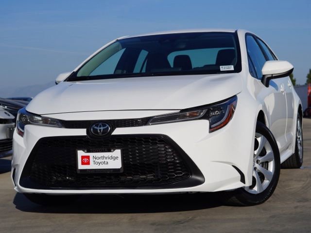 Used 2022 Toyota Corolla LE w/ Carpet Mat Package (TMS) image 3