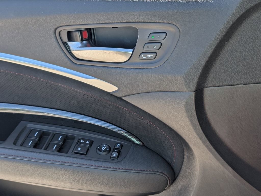 Used 2019 Acura MDX A-Spec image 29