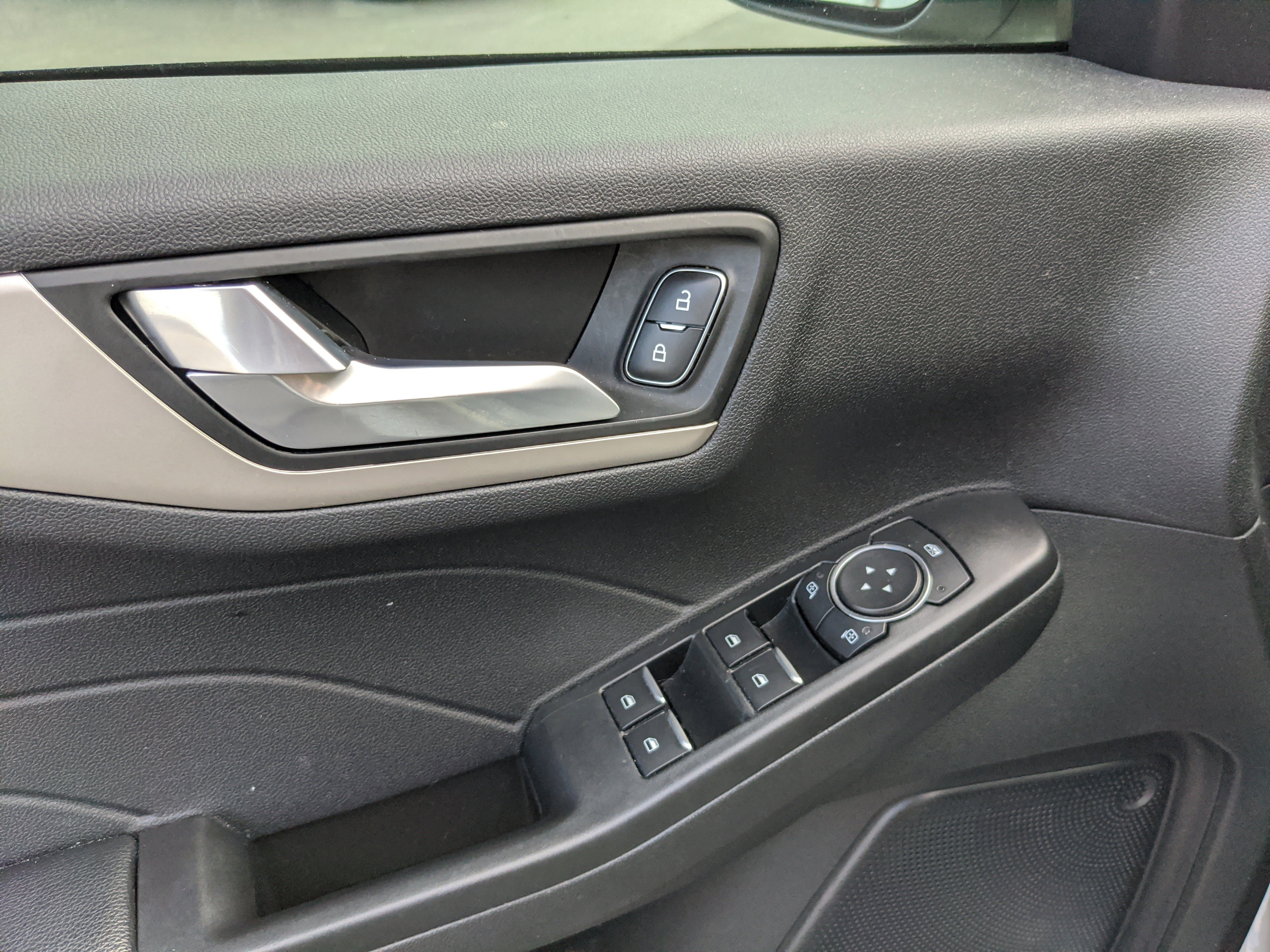 Certified 2022 Ford Escape SEL image 19